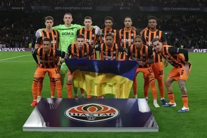 Shakhtar vira sobre o AEK na Champions com brilho de dupla ex-Atlético-MG