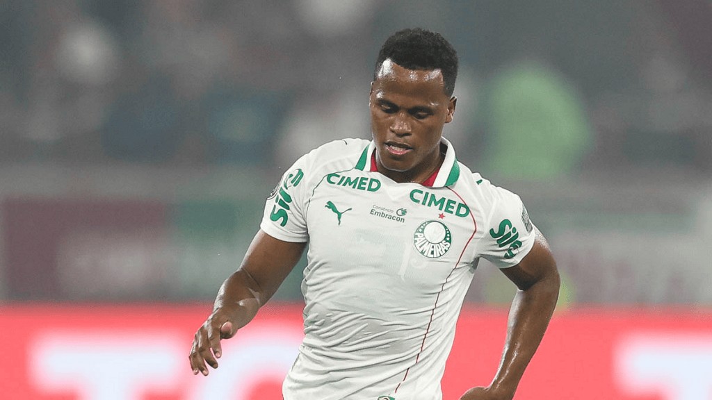 Arias minimiza vaias da torcida do Fluminense e dispara: “Têm amnésia”