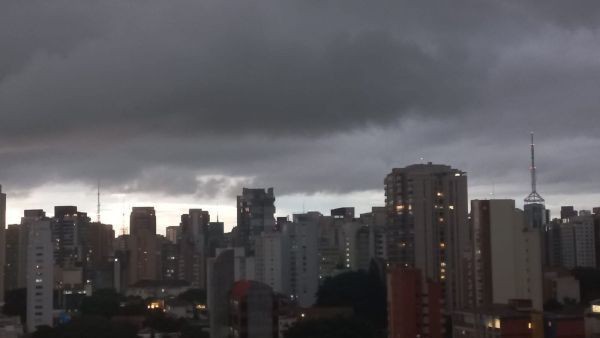 Chuva ameaça SP e mantém alerta para alagamentos no Brasil; veja previsão