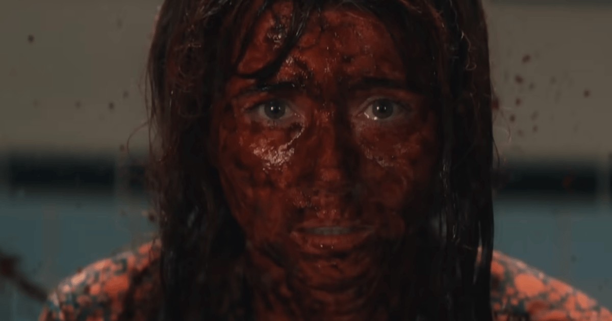 “Crystal Lake” tem 1º episódio sangrento com Linda Cardellini implacável