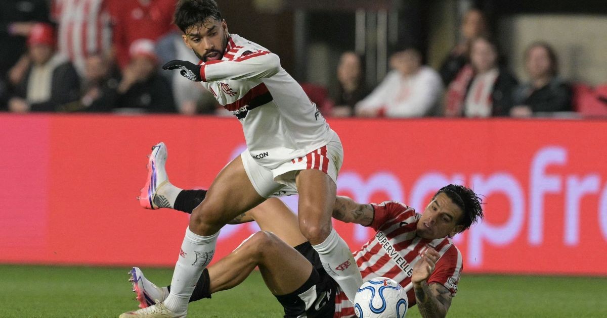 Flamengo segura pressão do Estudiantes na ida da semifinal da Libertadores