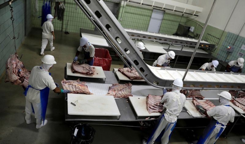 Fim da 6×1 pode reduzir lucro de empresas do agro em até 15%, aponta BTG