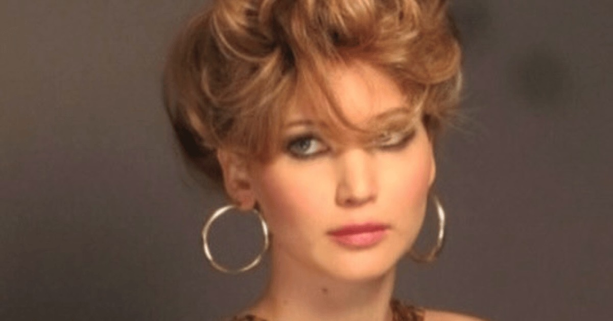 Jennifer Lawrence diverte fãs ao abrir álbum com “teste de penteados”; veja