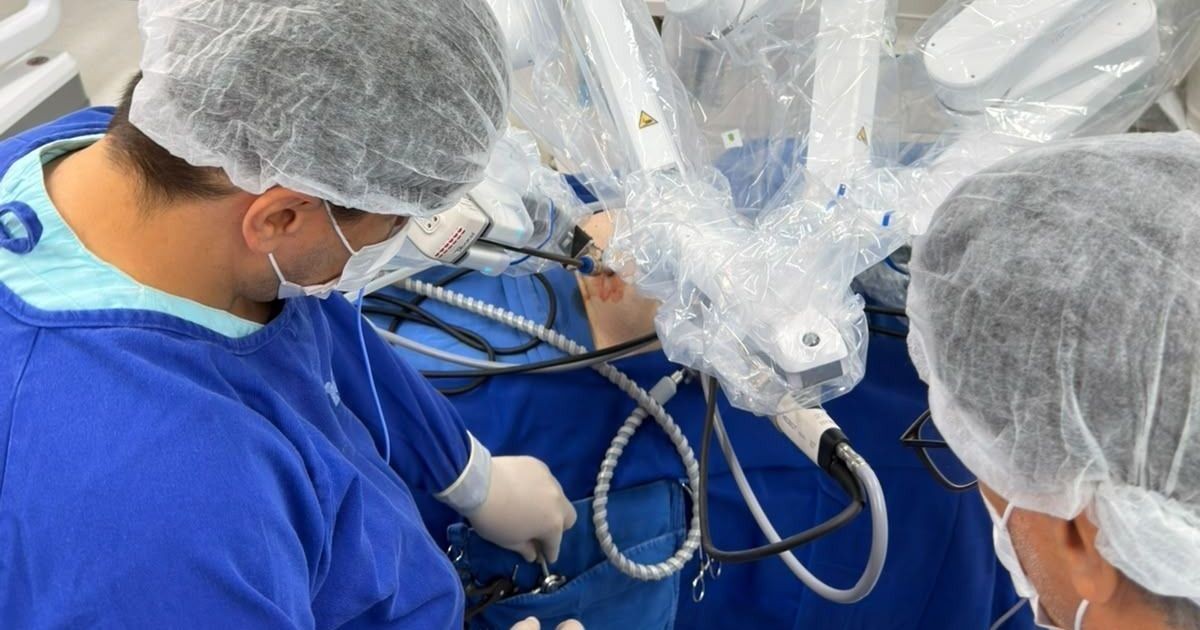 Robô cirúrgico deve chegar a 22 hospitais brasileiros até dezembro