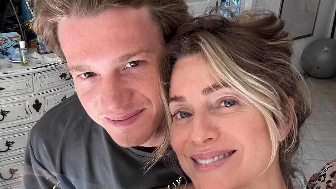 Letícia Spiller celebra 30 anos de Pedro Novaes com fotos raras do filho