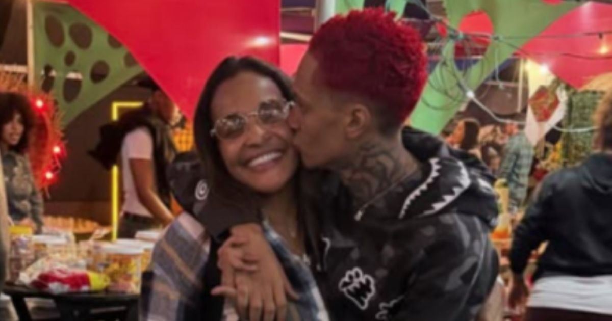 Internet do CV: Mãe do rapper Oruam é presa em operação da PF no RJ