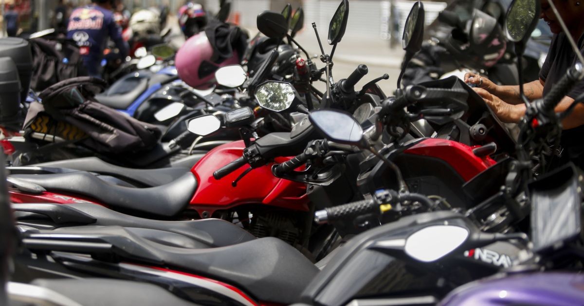 Cármen Lúcia rejeita pedido da Uber contra suspensão do mototáxi em SP