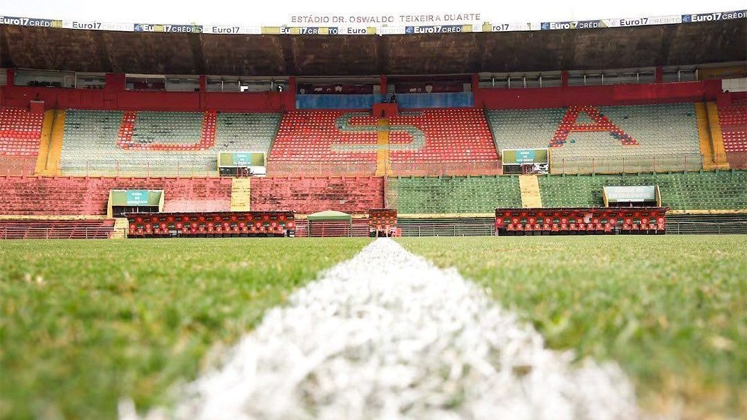 Estádio da Portuguesa é alvo de protestos da própria torcida; entenda