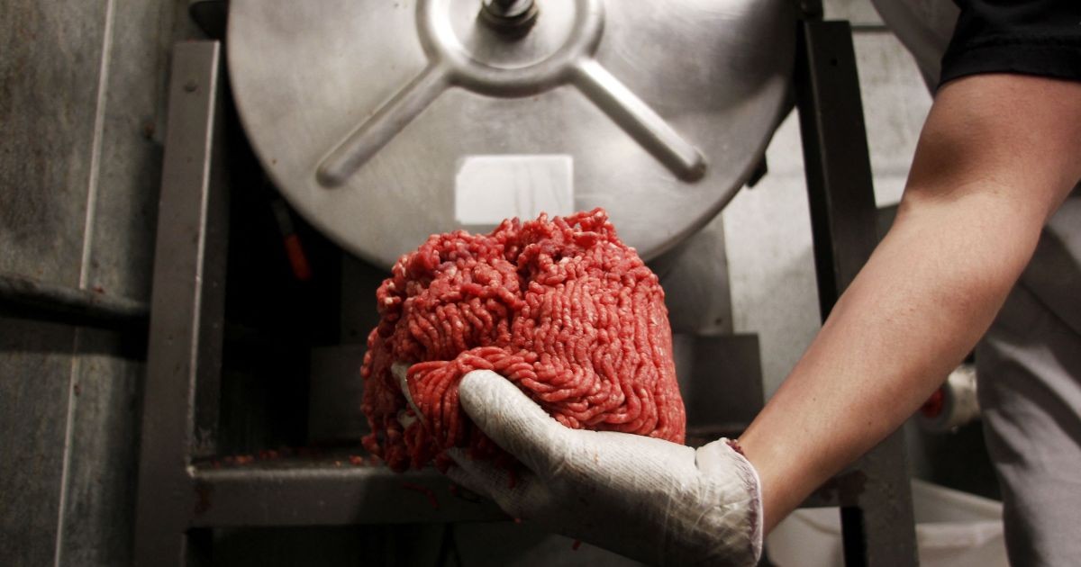 Qual é o melhor corte para carne moída? Conheça as 4 principais opções, segundo especialista