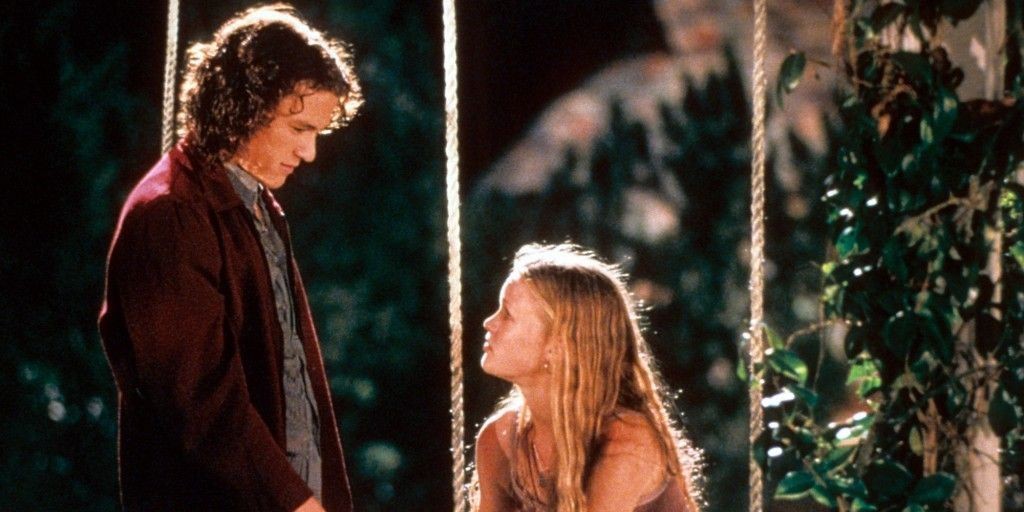 Julia Stiles homenageará Heath Ledger em programa: “Continua vivo”