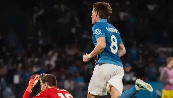Em jogo movimentado, Napoli supera Bodo/Glimt e vence primeira na Champions