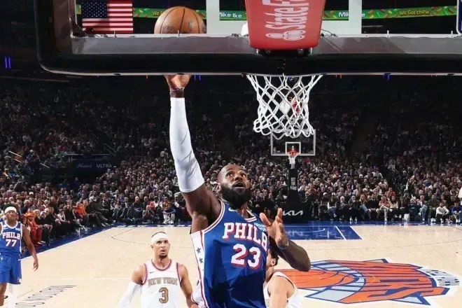 NBA: LeBron James estreia, e 76ers batem atuais campeões Knicks em jogaço