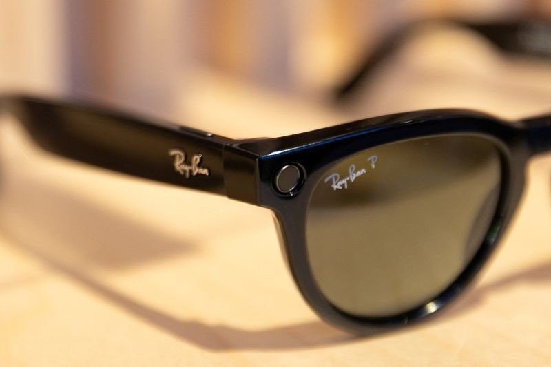 Ações da fabricante da Ray-Ban disparam em maior alta diária desde 2008