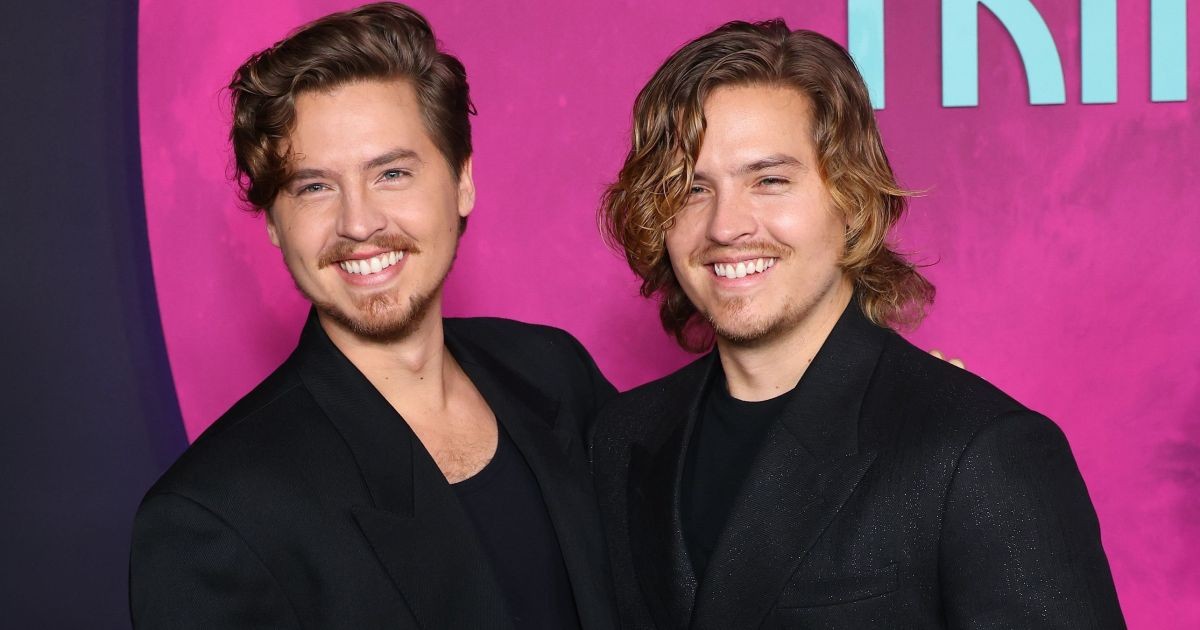 Cole Sprouse é confundido com irmão: “Não sabem quem casou com a Barbara”