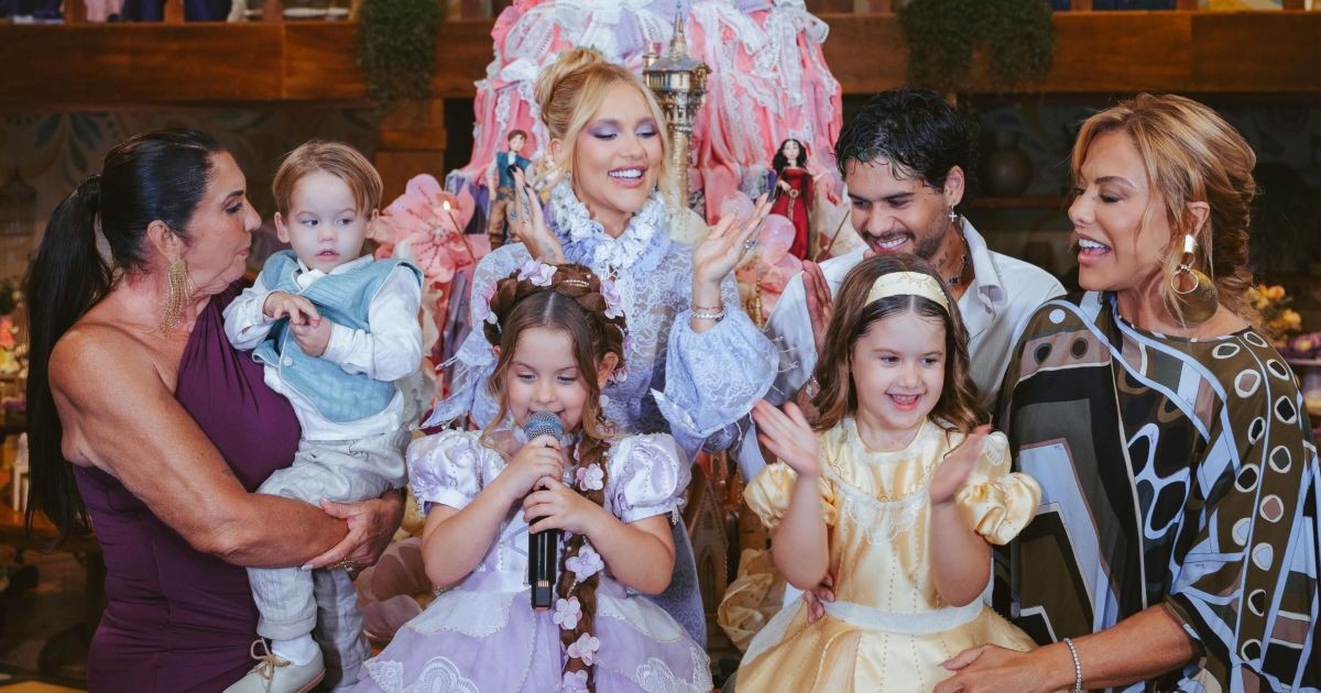 Virginia mostra detalhes de festa e parabeniza a filha: “Tantas qualidades”