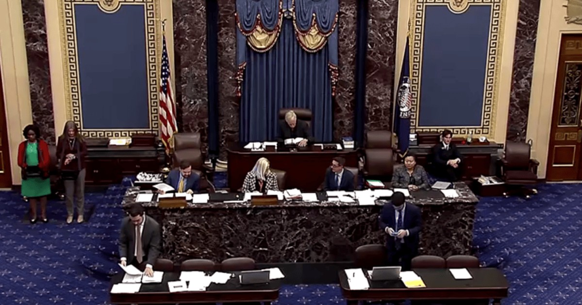 Trump entra com ação que pode bloquear resultados do Senado no Alasca