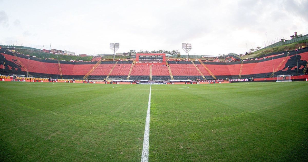 Vitória x Athletico-PR: horário e onde assistir ao jogo do Brasileirão