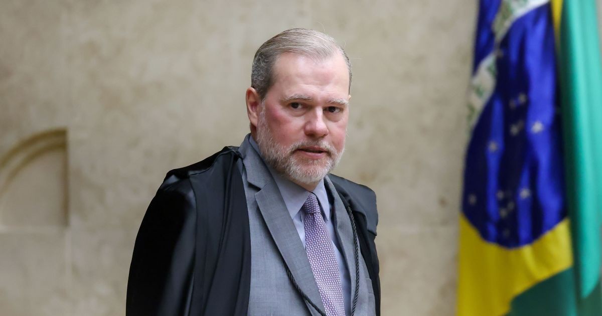 Dias Toffoli, ministro do TSE e do STF, vota no 2º turno em Brasília