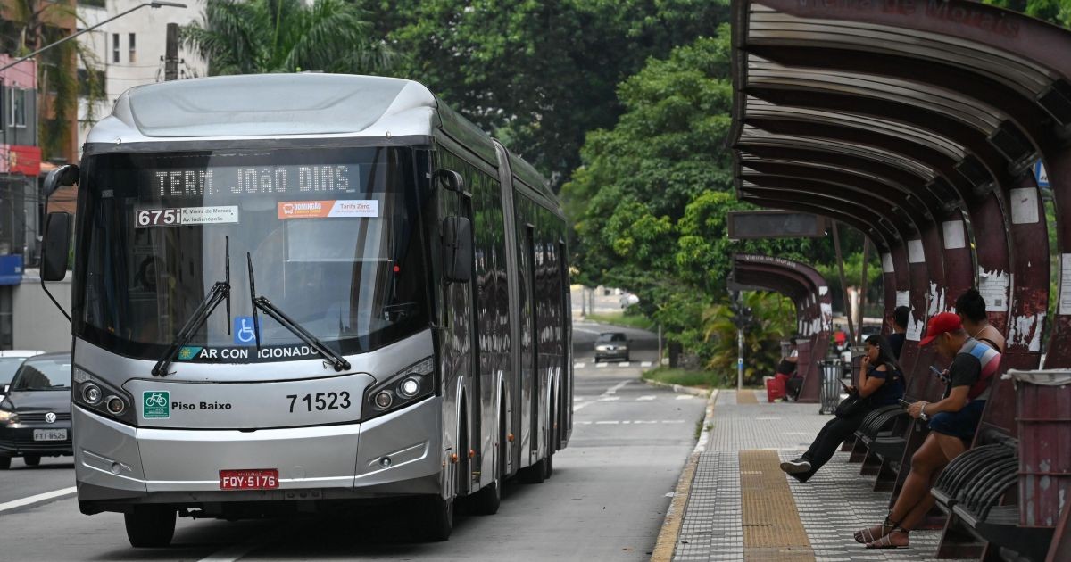 Agência de transporte de SP desconhece redução de ônibus e prevê multas