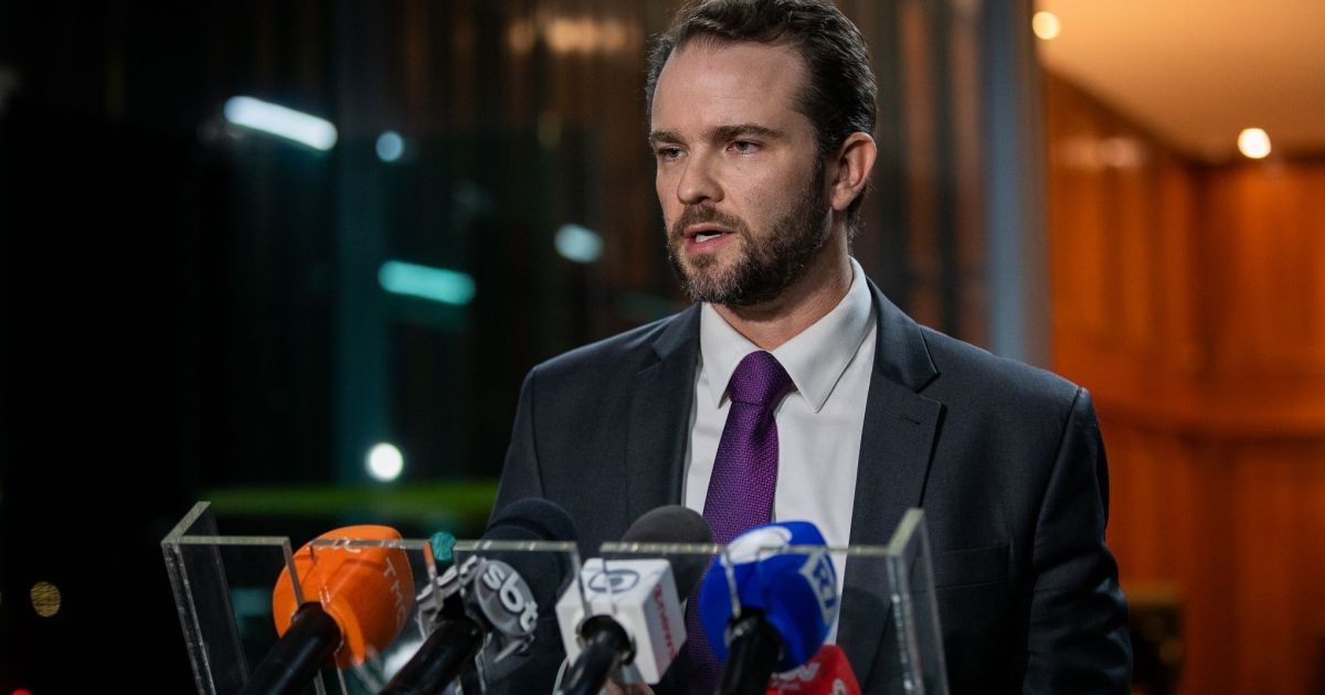 Equipe econômica avalia “mesa com ortodoxos” e tripé de medidas de ajuste