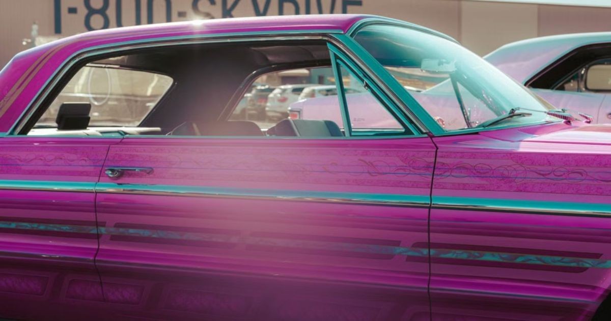 Mecânica de corda de violão e cor rara: como uma decisão comercial em 1968 transformou um carrinho de brinquedo rosa em uma relíquia de US$ 72 mil