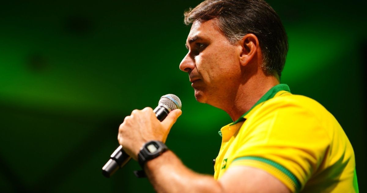 TSE e aliados defendem eleição após carta com teor golpista de Flávio