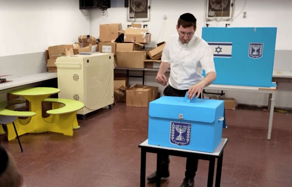 Especialista: Oposição deve aceitar bloco árabe para evitar nova votação