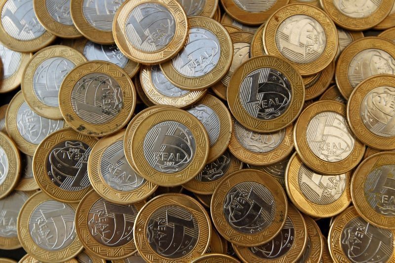 Dívida bruta sobe 4,3 pontos do PIB em 2026 e chega a 82,9%, diz BC