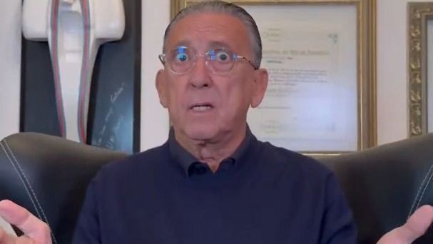 Galvão critica Ancelotti e CBF por convocarem jogadores que atuam no Brasil