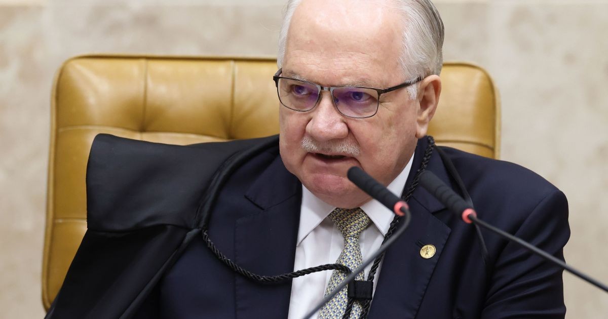 Fachin devolve caso INSS para Mendonça, mas mantém controle sobre Master