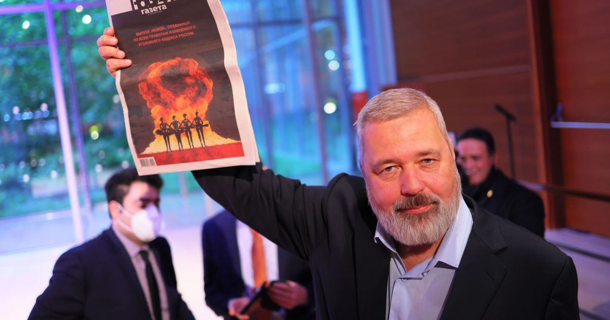 Jornal russo cofundado por Nobel da Paz fecha e denuncia censura de Putin