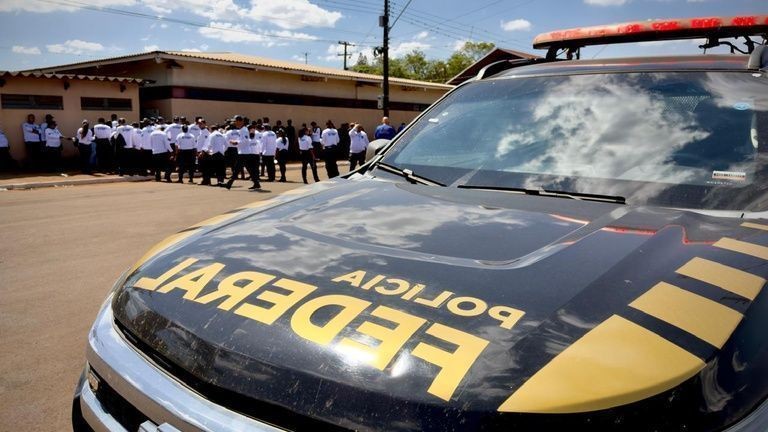 Quase metade dos policiais federais relata sofrimento psíquico, diz estudo