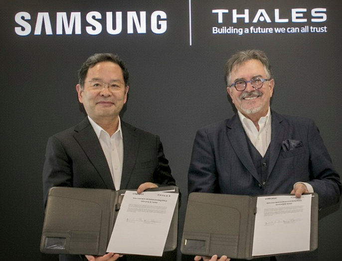 Thales e Samsung formam aliança estratégica para elevar o padrão de segurança móvel e soberania digital na América Latina
