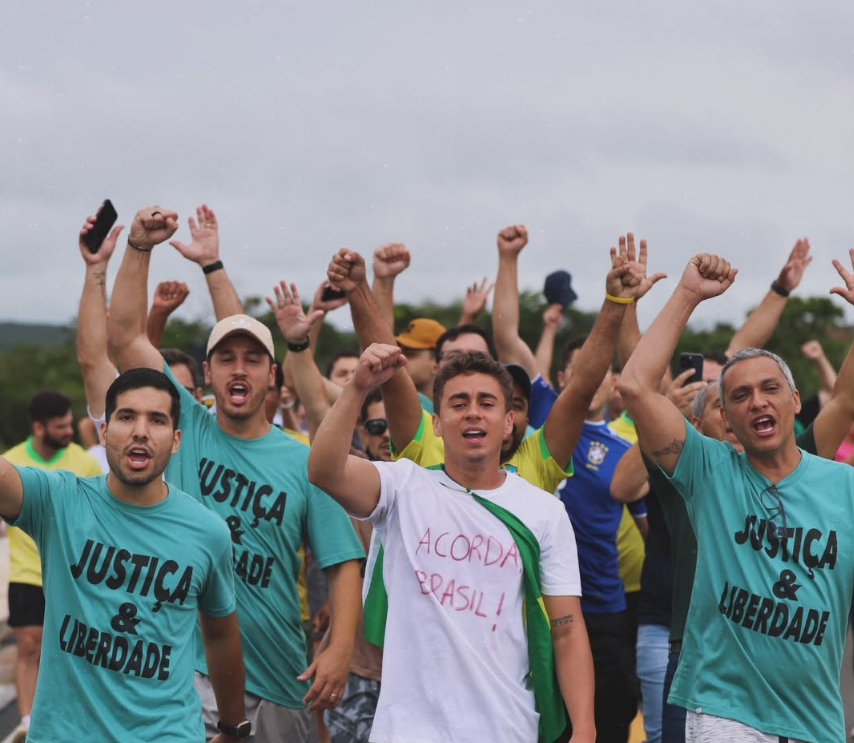 Câmara aprova moção de aplausos a Nikolas Ferreira por caminhada Acorda Brasil