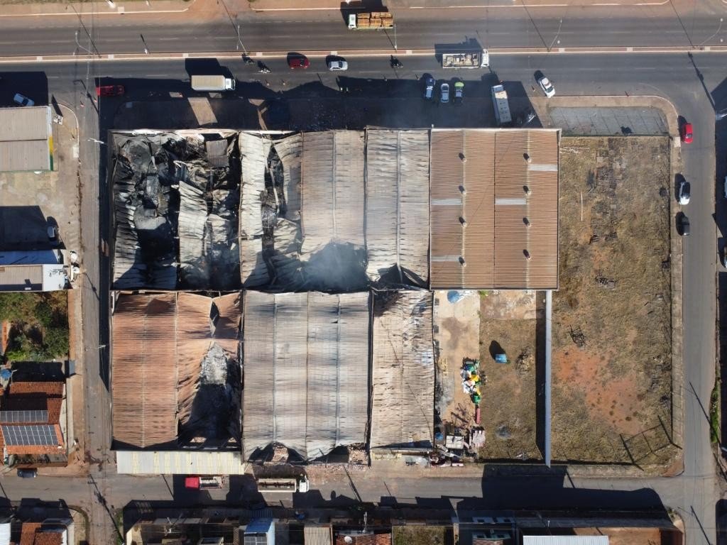 Perícia aponta falha elétrica e descarta incêndio criminoso em prédio da Educação de Várzea Grande