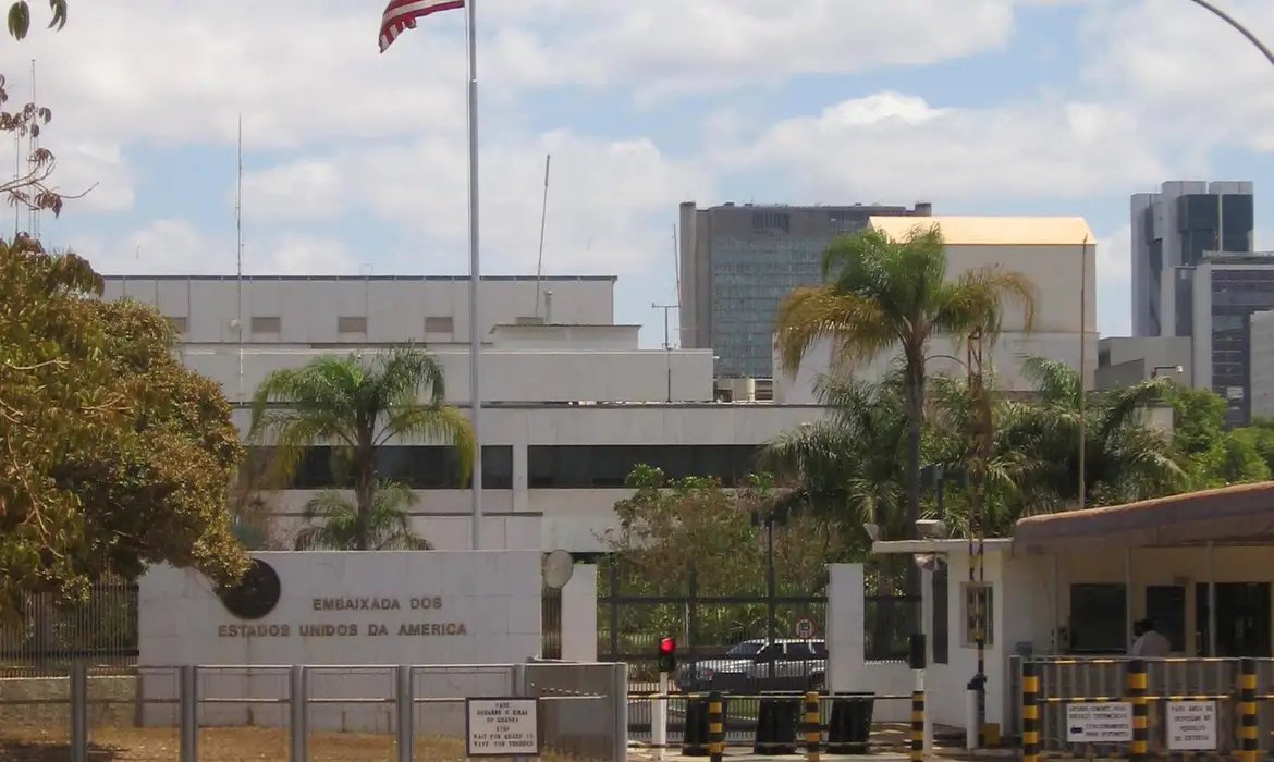 Polícia Federal investiga suposta ameaça à embaixada dos EUA