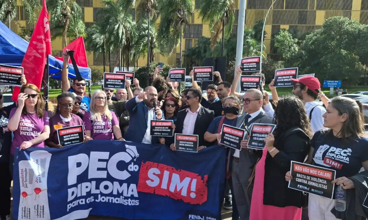 Entidades condenam, em audiência no Senado, cerceamento a jornalistas 