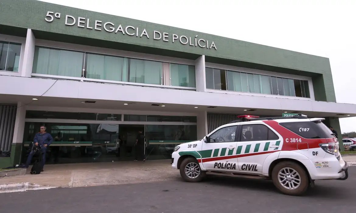 Polícia Civil do DF não indicia Bolsonaro no caso de arma apreendida