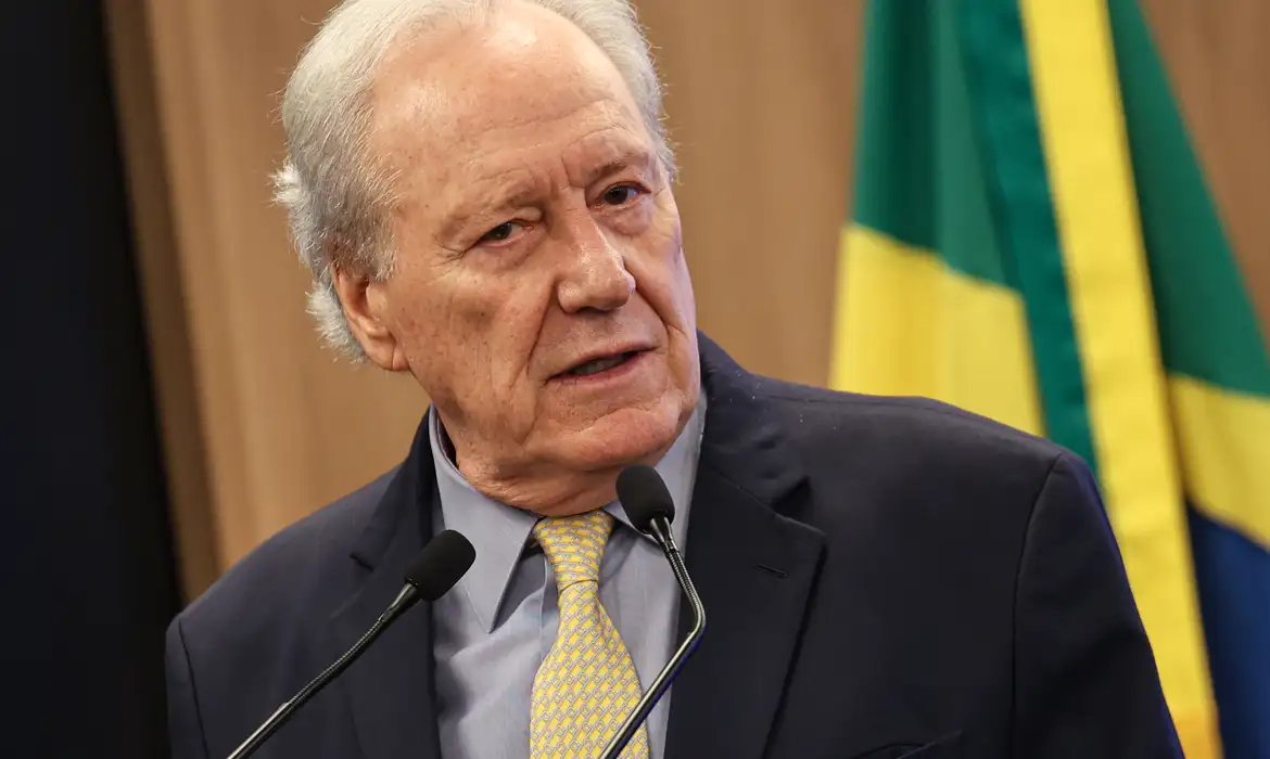 Lewandowski alerta que mudança no papel da PF seria inconstitucional