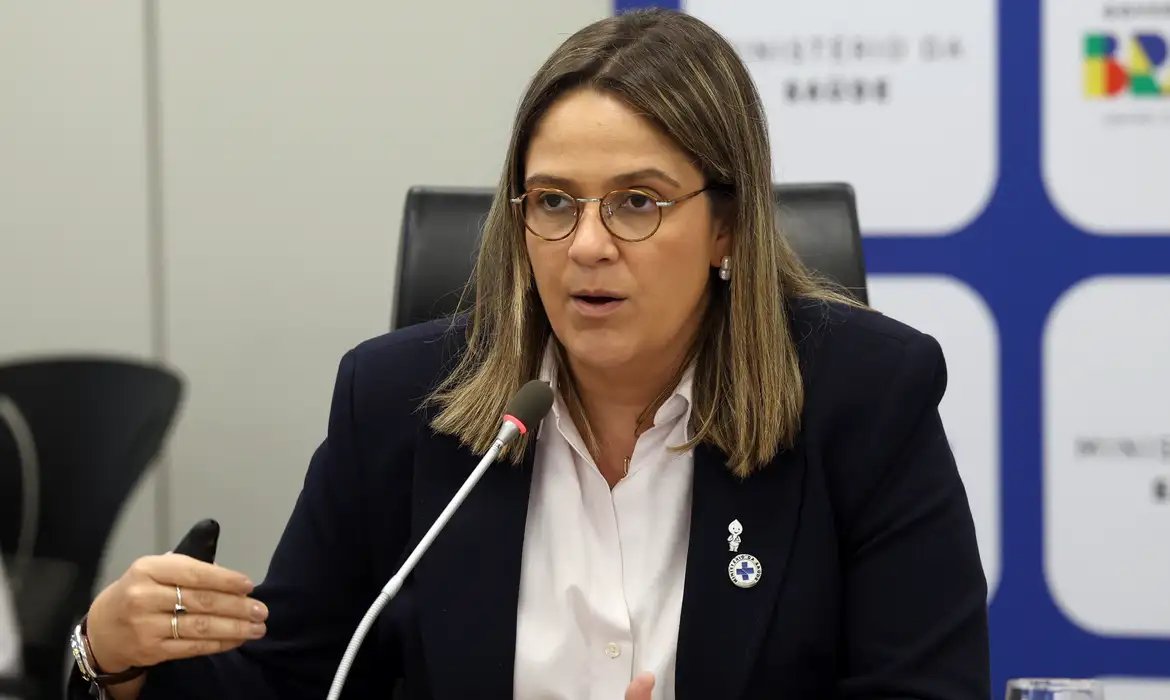 Mulheres do CadÚnico terão acesso mais rápido a absorventes pelo SUS