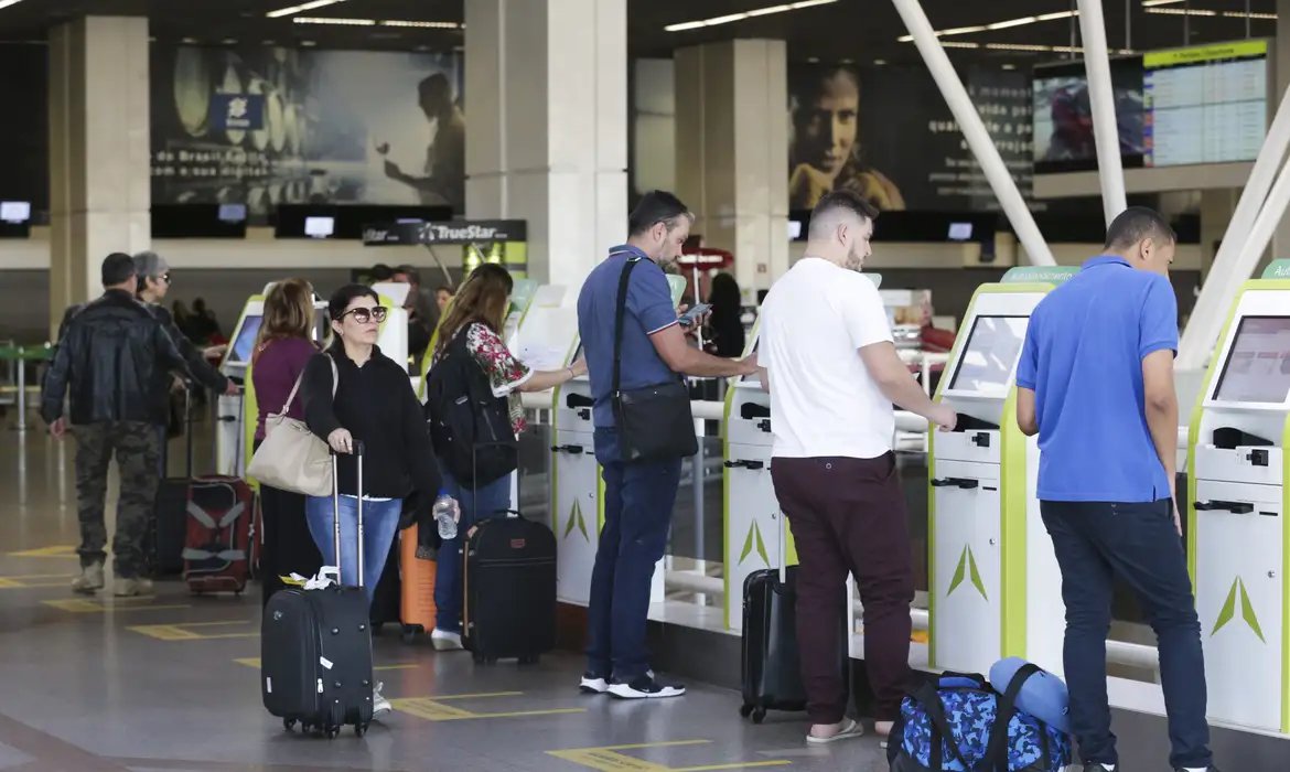 Infraero: aeroportos esperam 120 mil passageiros no carnaval 