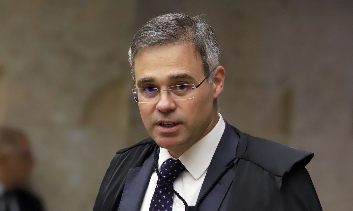 Mendonça acata recurso e ordena que Alcolumbre prorrogue CPMI do INSS