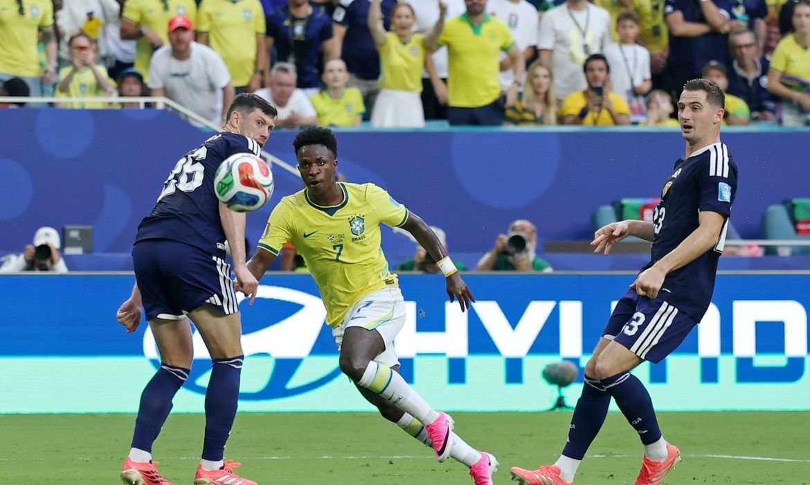 Ancelotti repete time e Brasil está escalado para enfrentar o Japão 