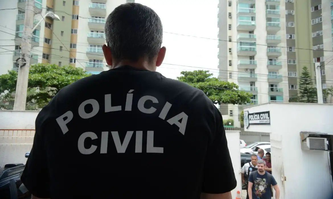 Grupo lavava dinheiro do CV por meio de clube e pousada no Rio