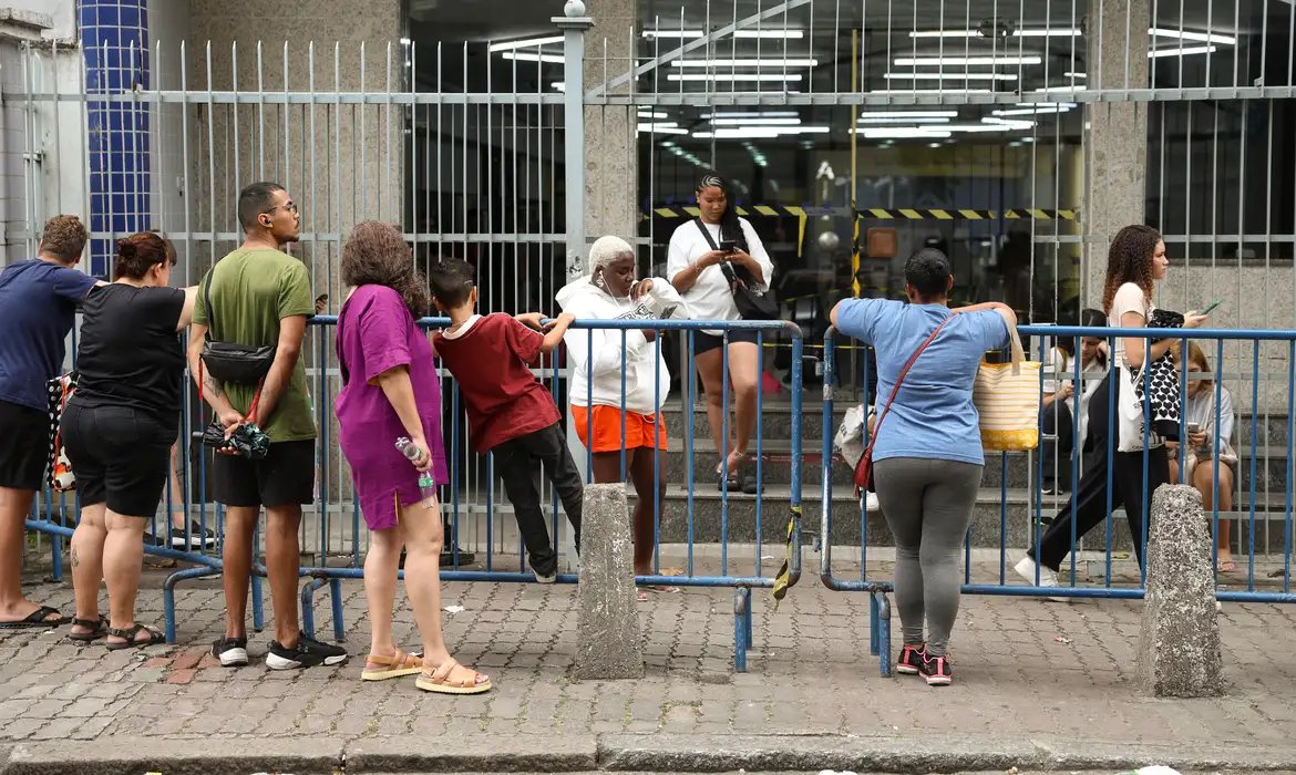 Prazo para pedir?isenção?da inscrição?do Enem 2026 termina nesta sexta