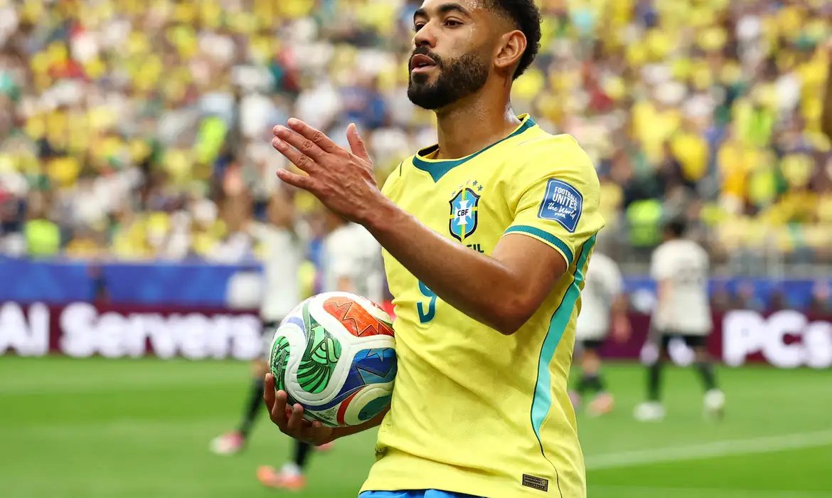 Matheus Cunha agradece \"respeito\" ao Brasil, mas rechaça favoritismo