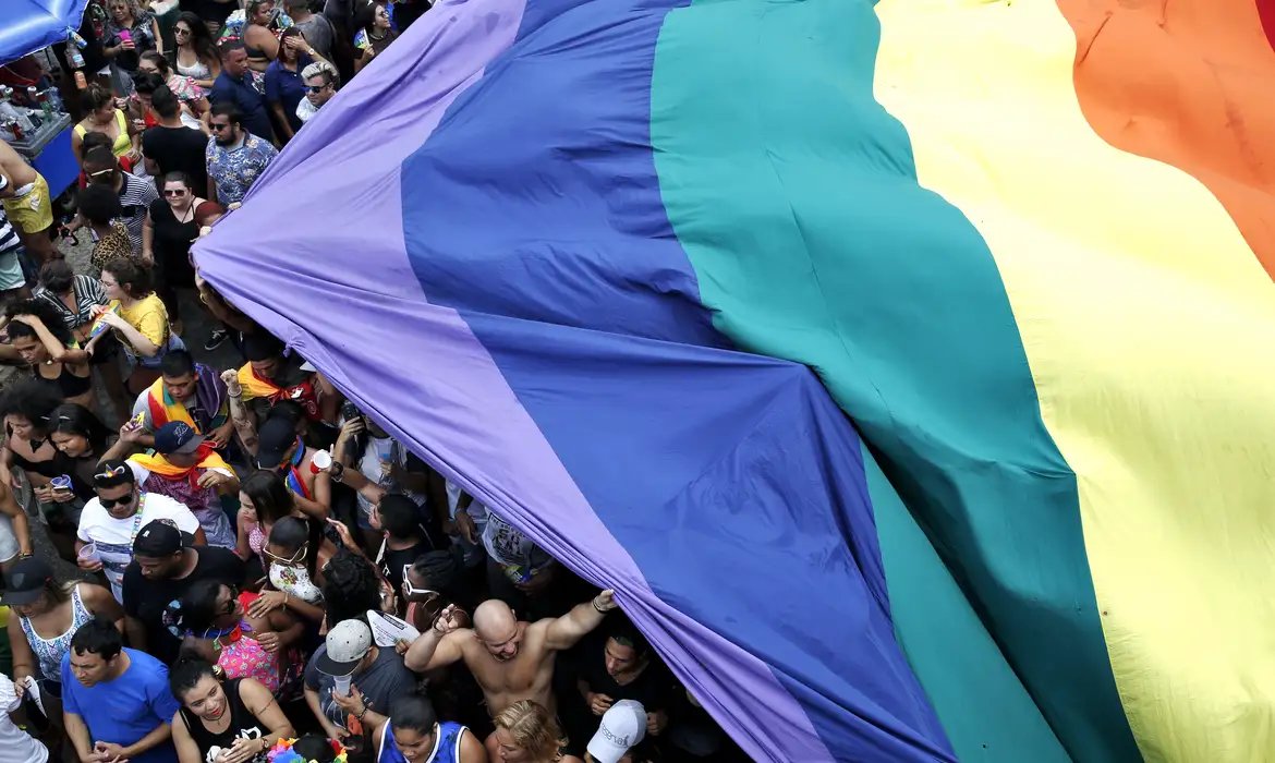 Processos por preconceito contra população LGBTQIAPN+ triplicam