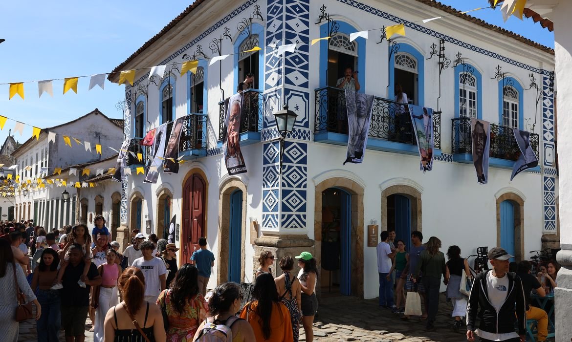 Apoiadora oficial da Flip, Rádio MEC faz cobertura especial em Paraty