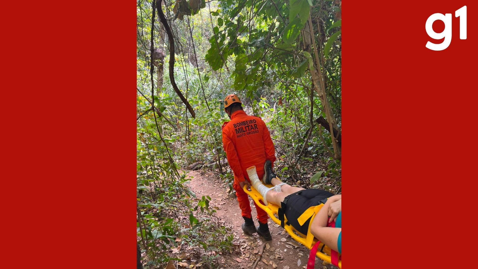 Mulher é resgatada pelos bombeiros após cair durante trilha em MT