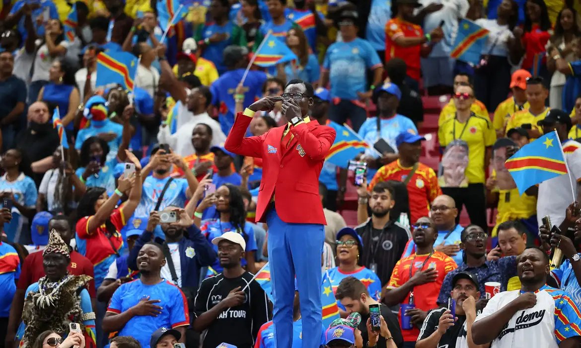 Congolês leva Lumumba para a Copa e celebra legado do pan-africanista